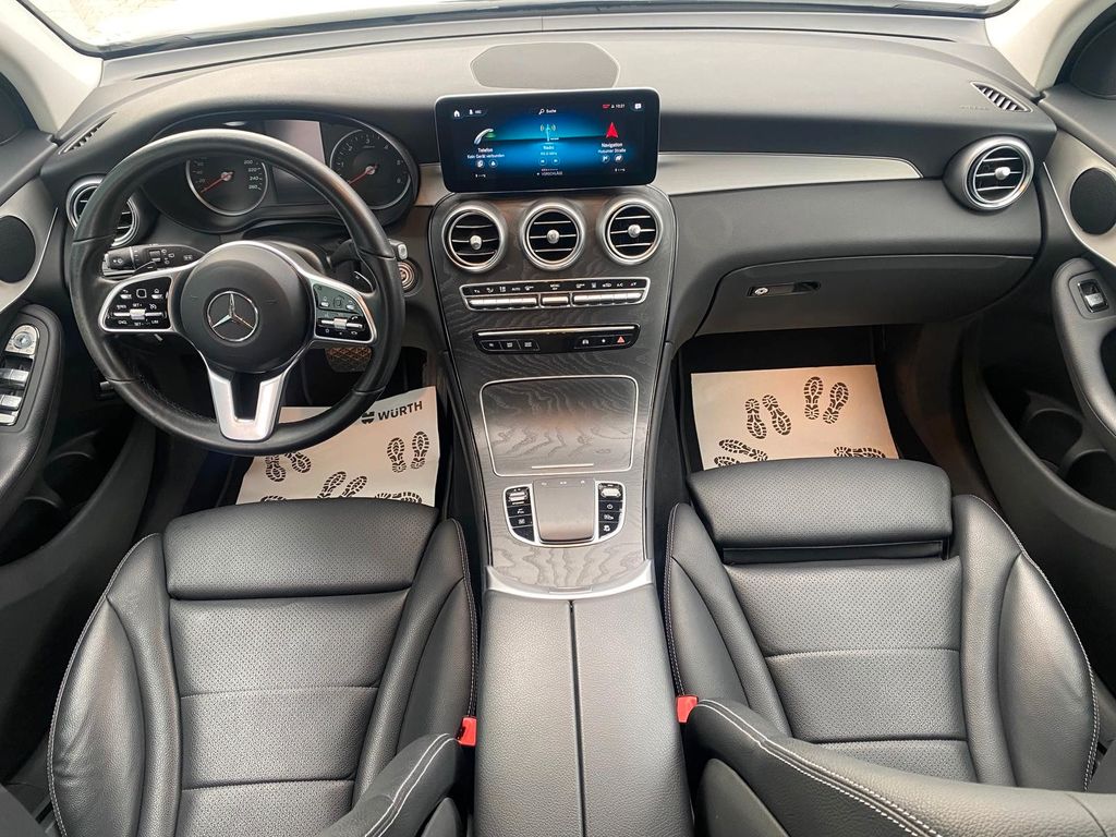 Mercedes-Benz GLC 300 2021