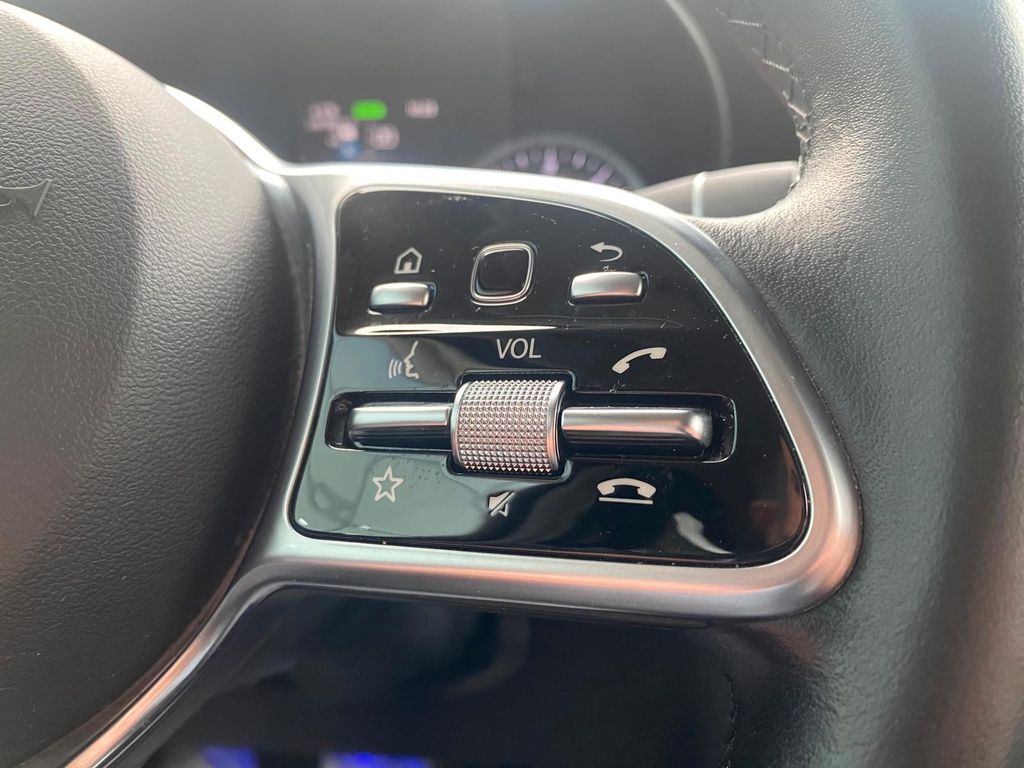 Mercedes-Benz GLC 300 2021