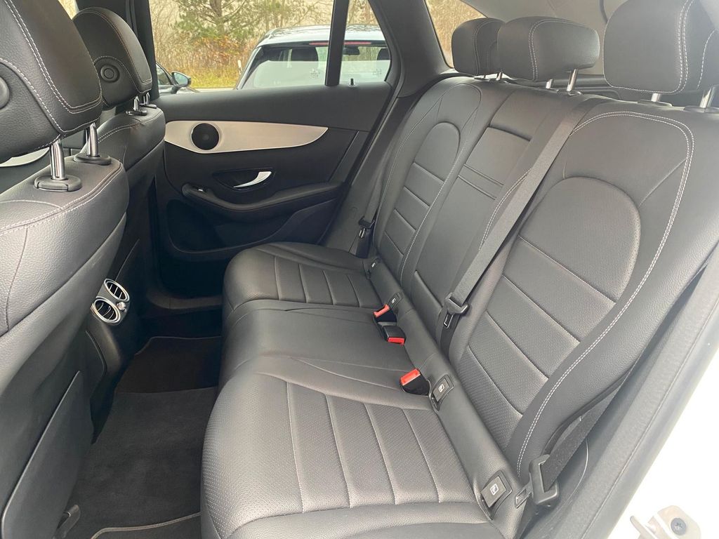 Mercedes-Benz GLC 300 2021