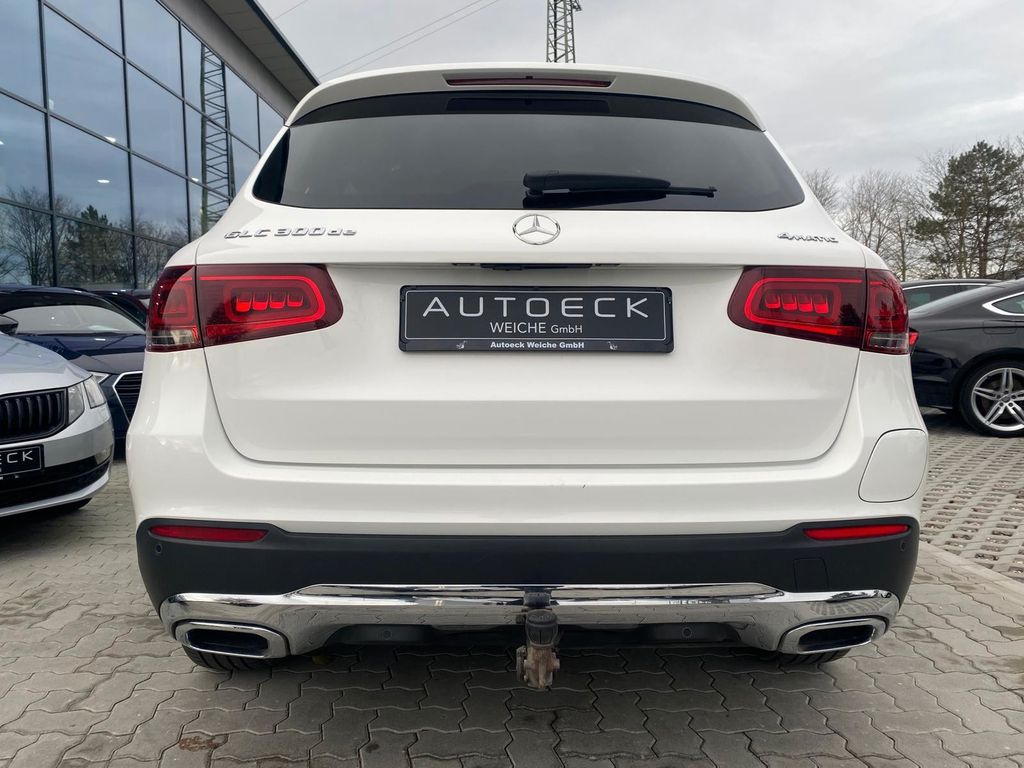 Mercedes-Benz GLC 300 2021
