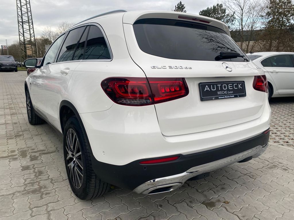 Mercedes-Benz GLC 300 2021
