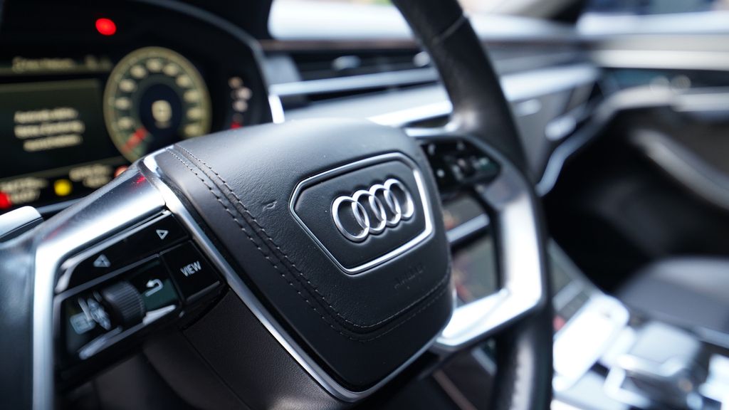 Audi A8 2022