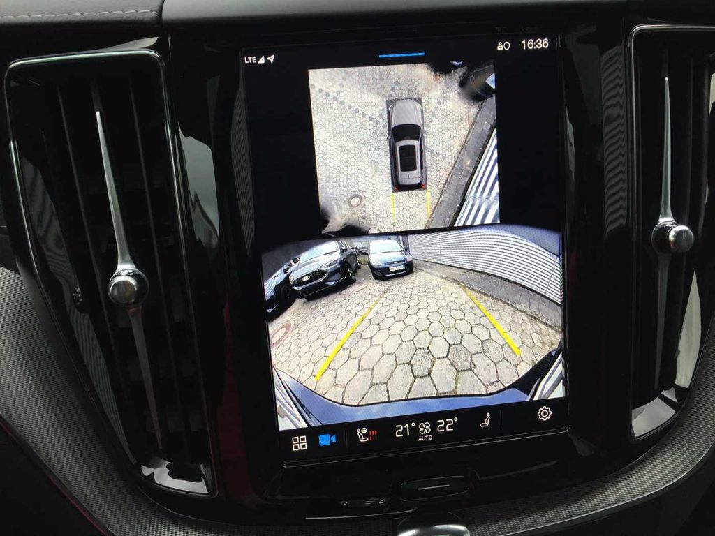 Volvo XC60 2025