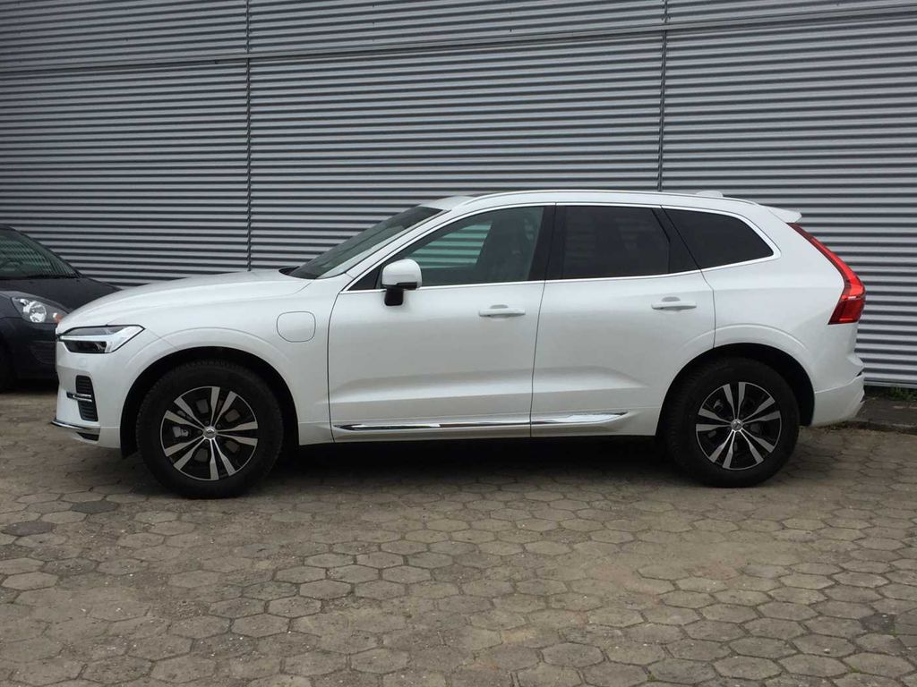 Volvo XC60 2025