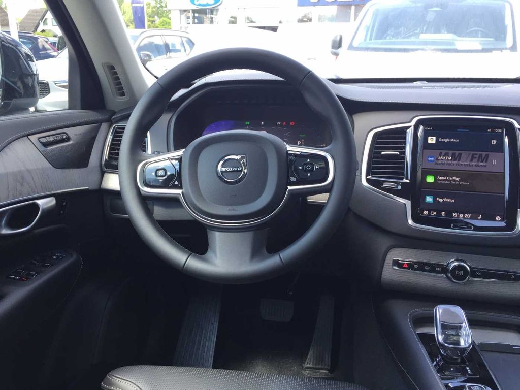 Volvo XC90 2025
