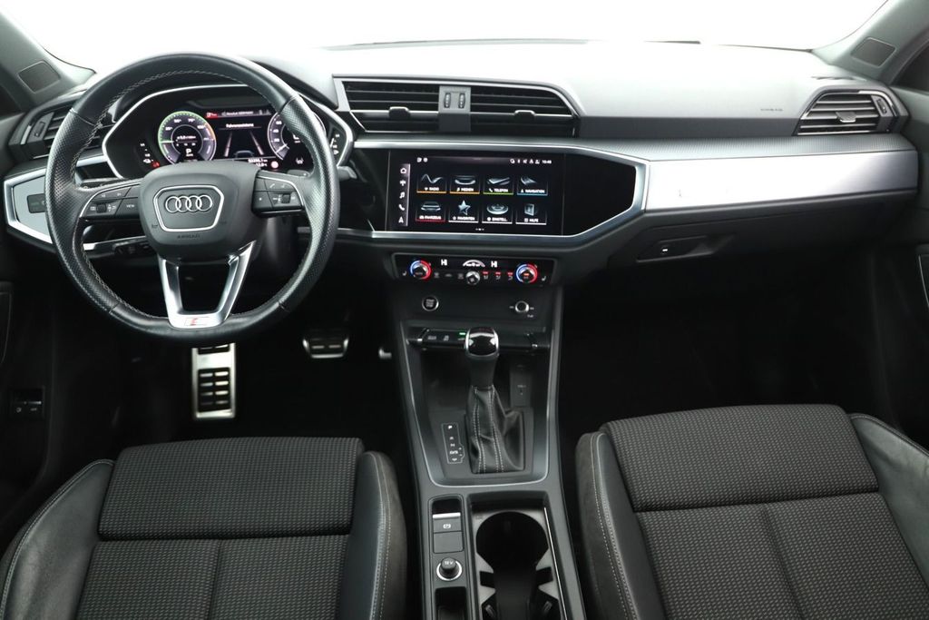 Audi Q3 2021
