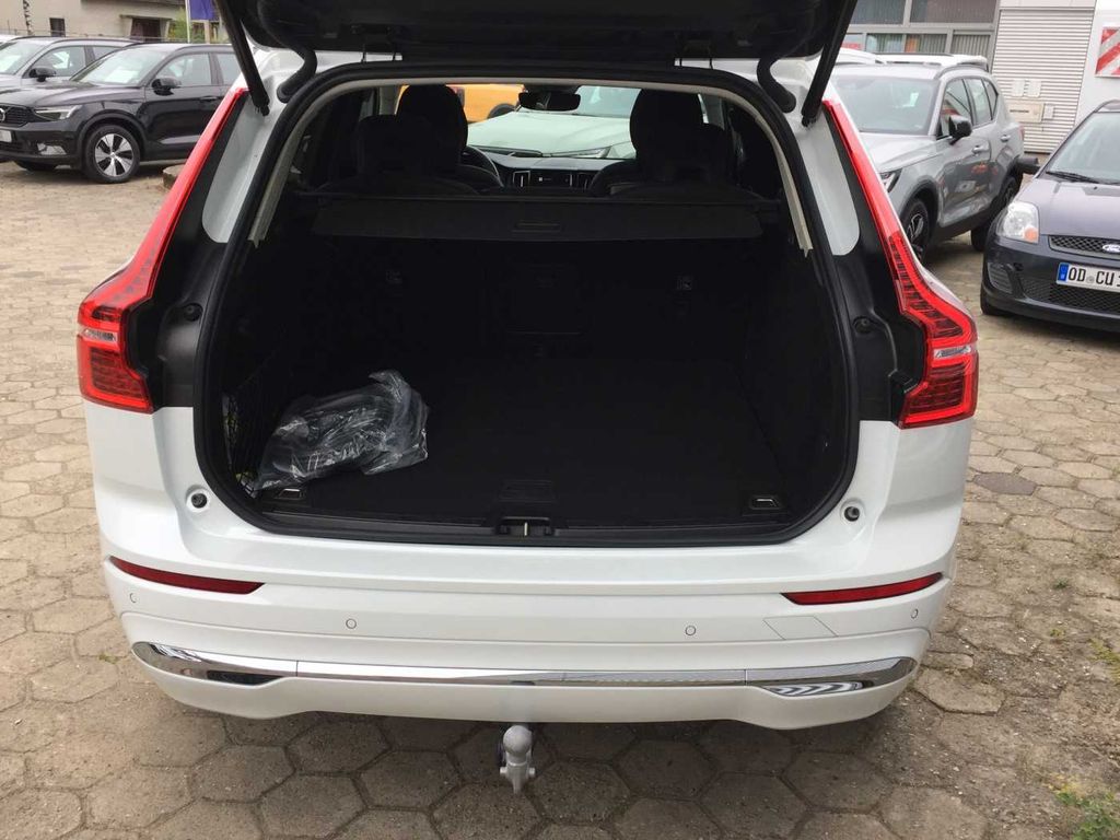Volvo XC60 2025