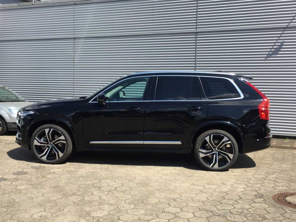 Volvo XC90 2025