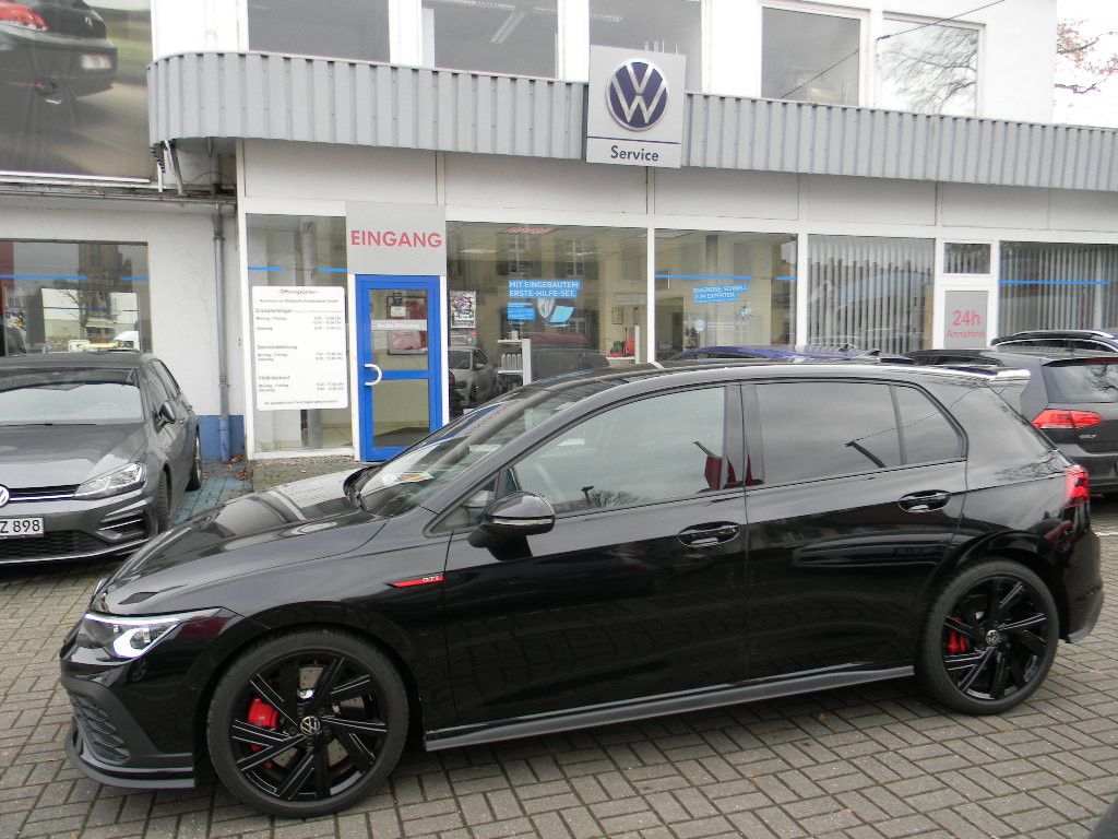 Volkswagen Golf 2023