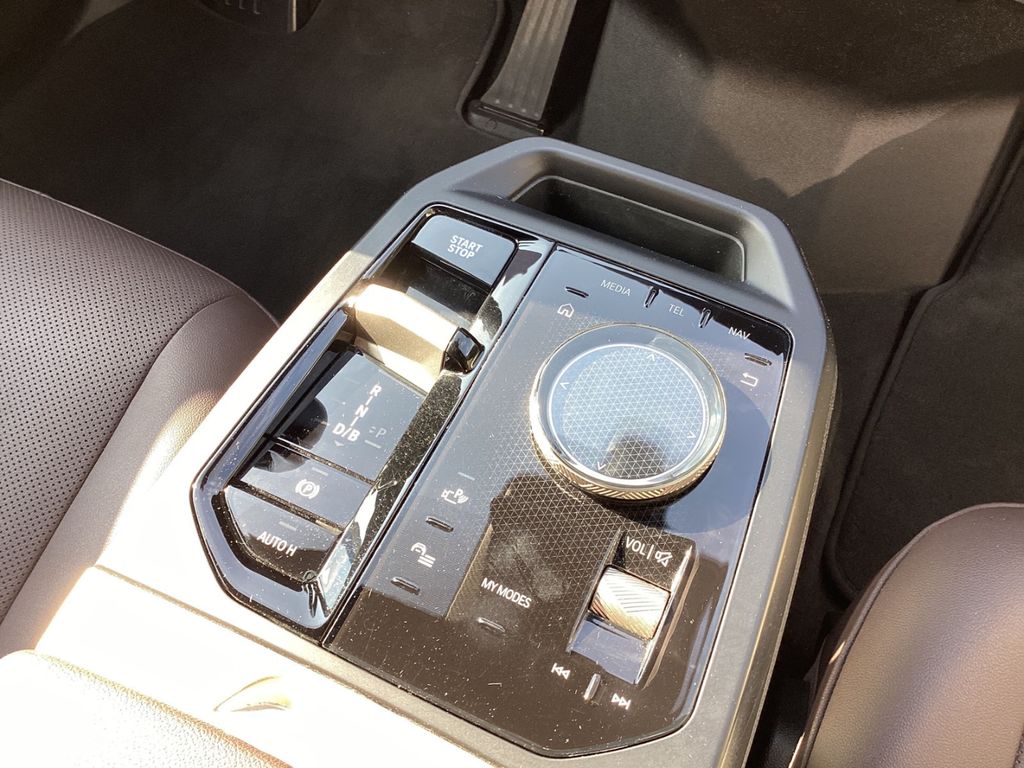 BMW iX 2022
