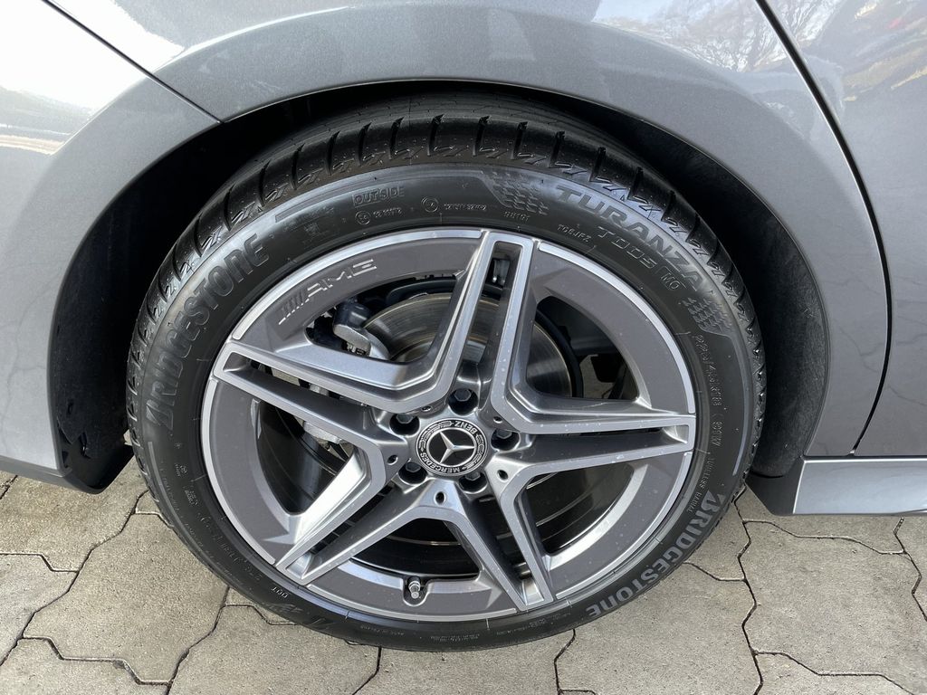 Mercedes-Benz CLA 180 2024