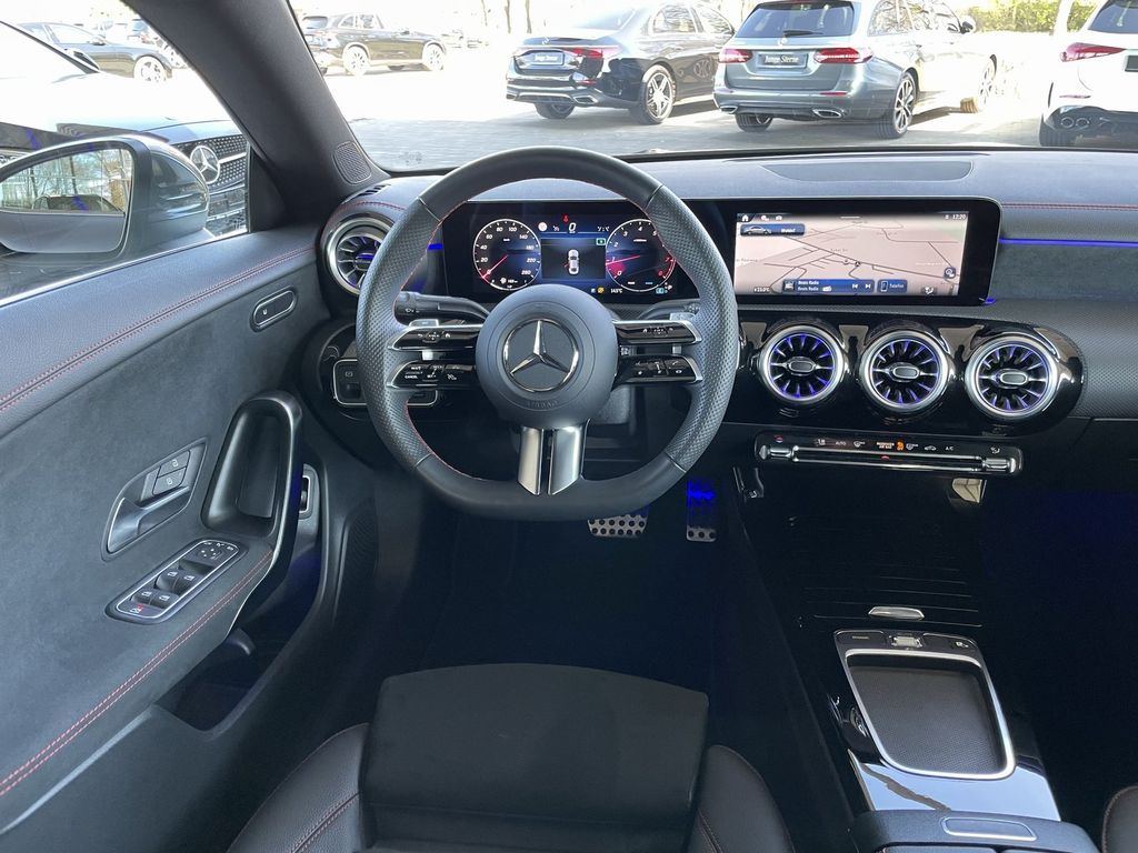 Mercedes-Benz CLA 180 2024