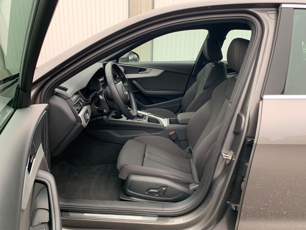 Audi A4 2021