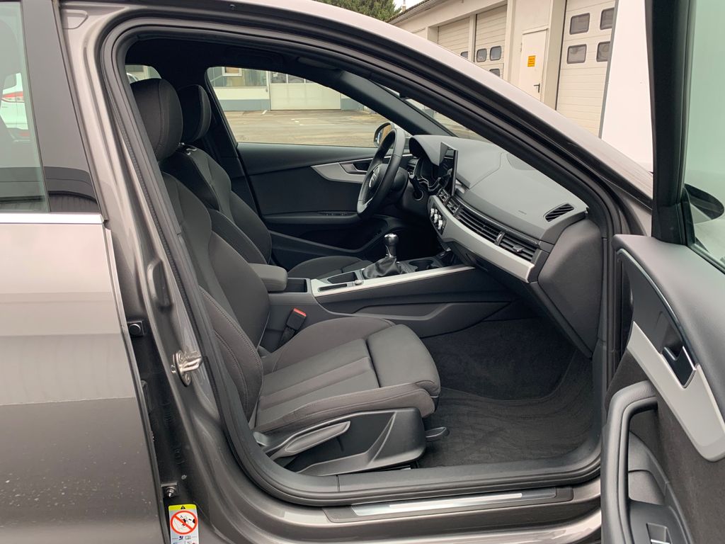 Audi A4 2021