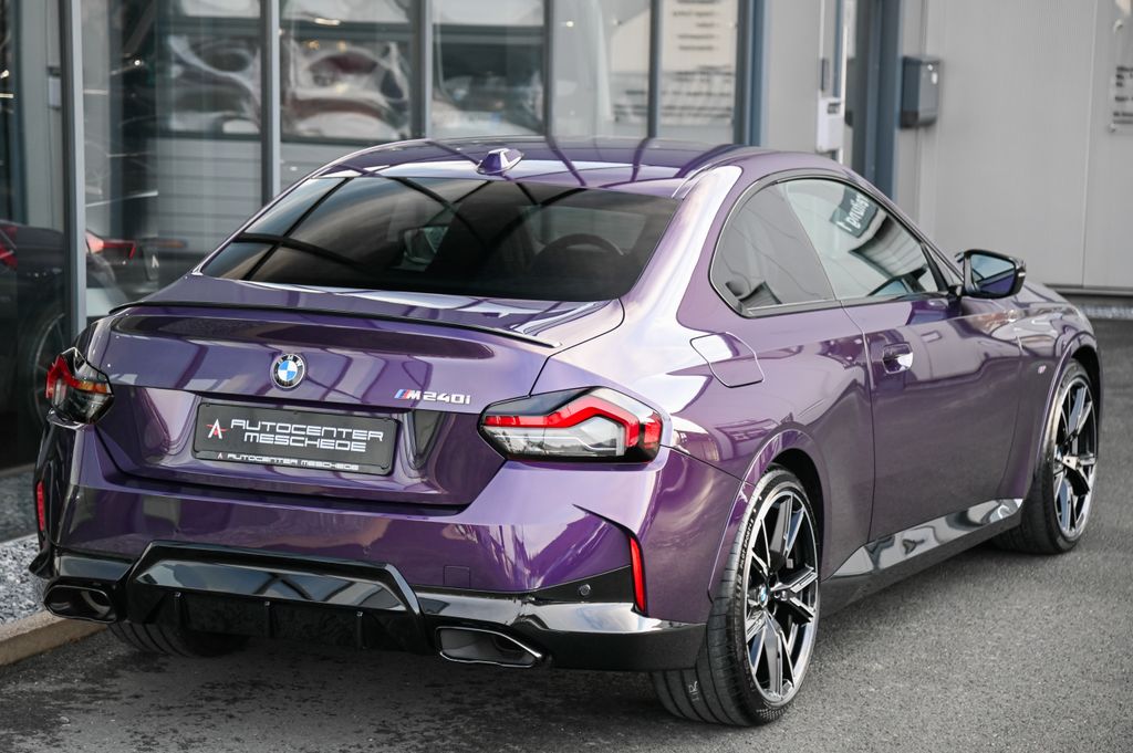 BMW M240i 2022