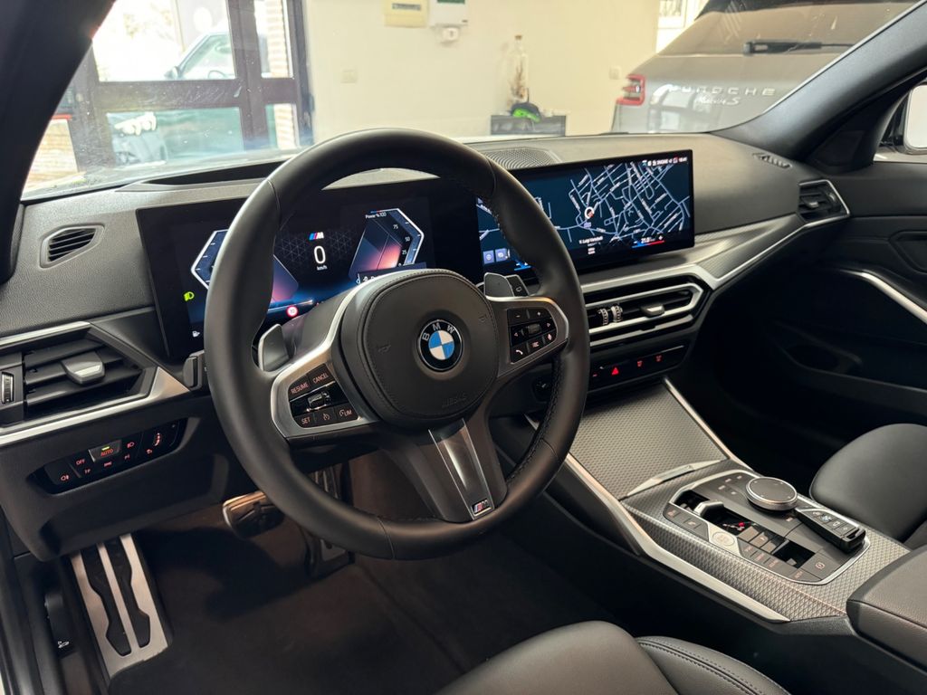BMW 318 2022