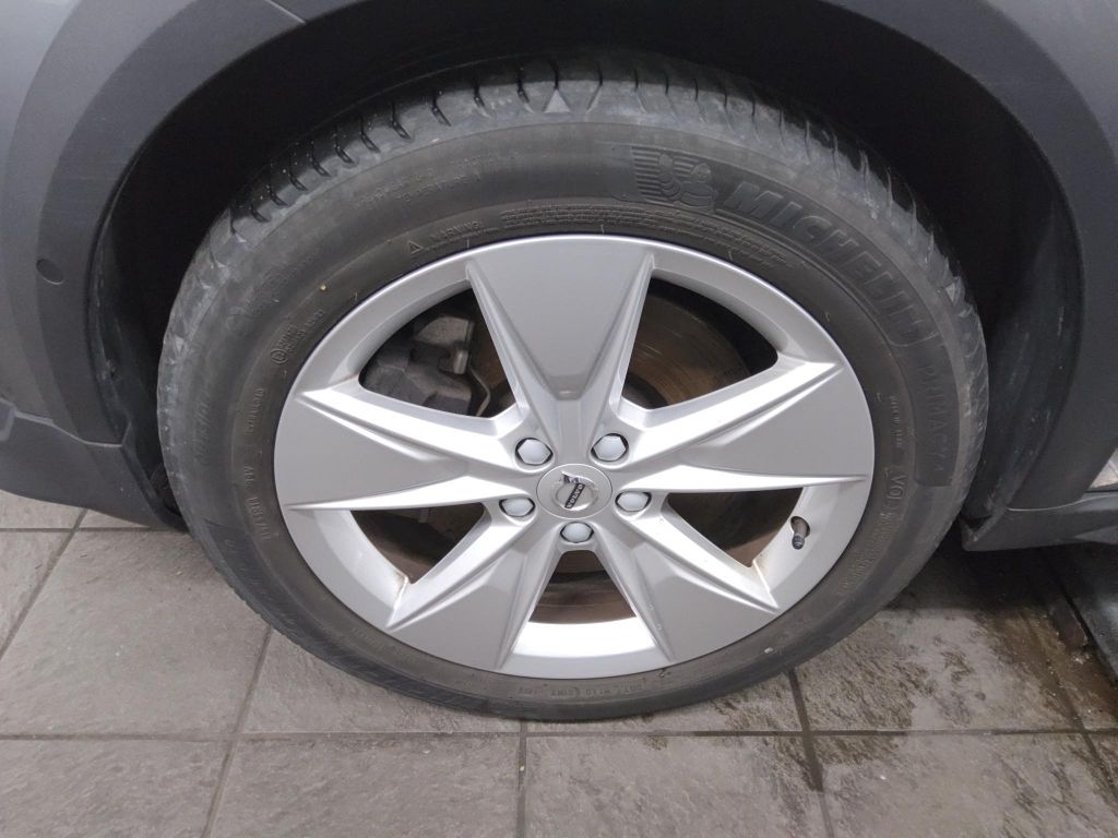 Volvo V60 Cross Country 2021