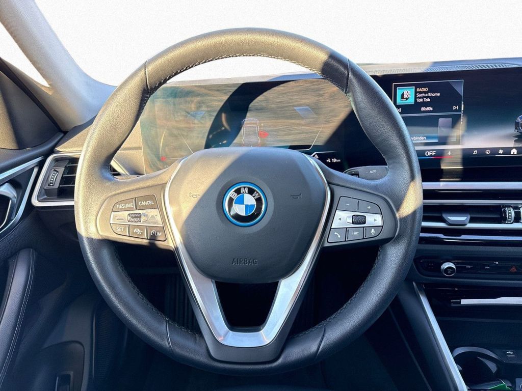 BMW i4 2023
