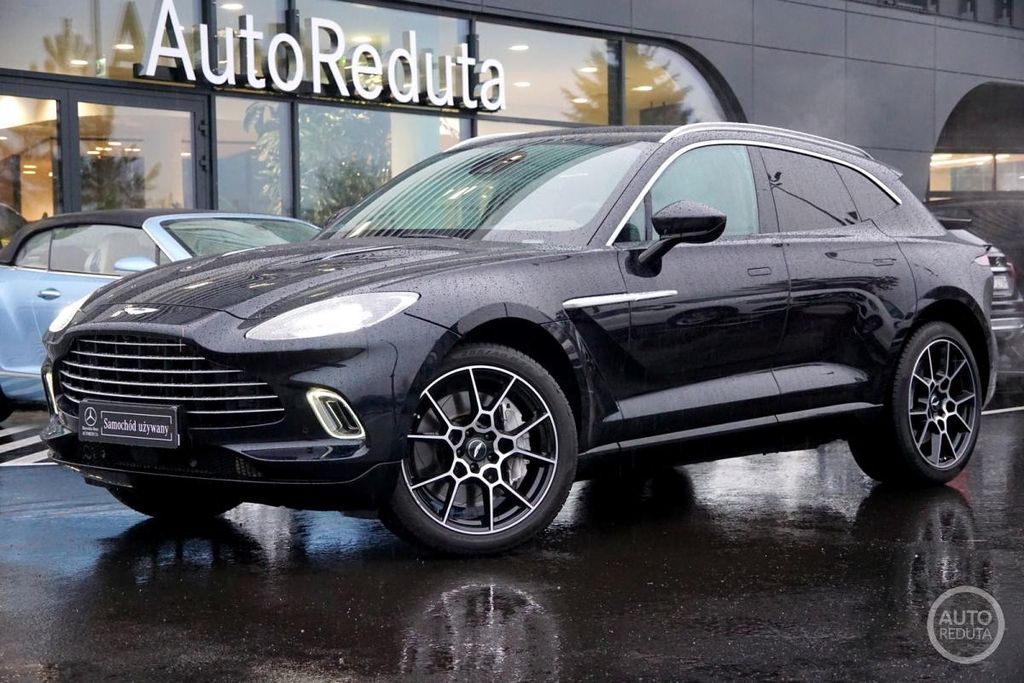 Aston Martin DBX 2023