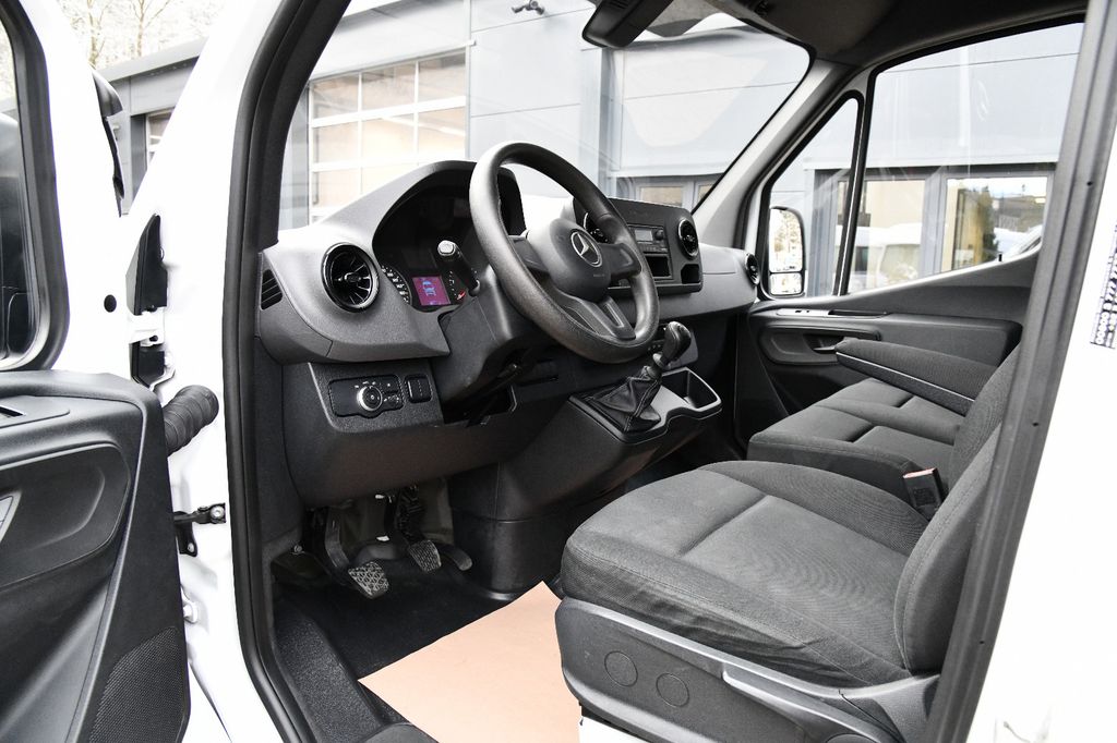 Mercedes-Benz Sprinter 2021