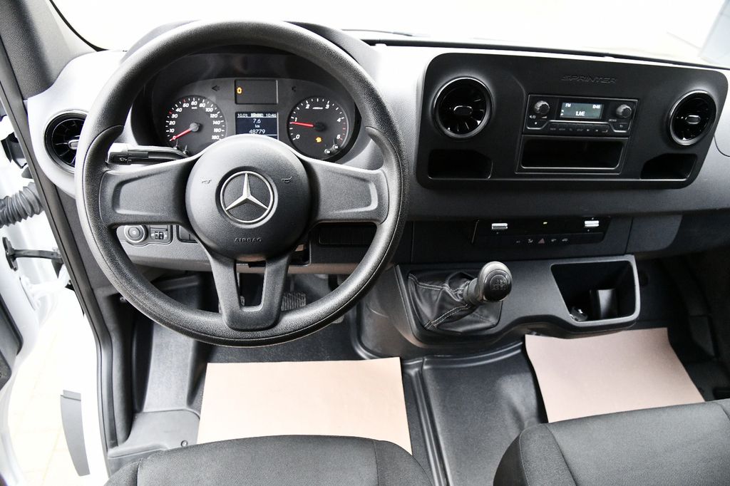 Mercedes-Benz Sprinter 2021