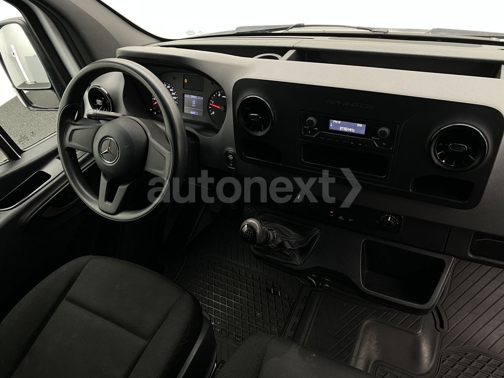 Mercedes-Benz Sprinter 2021