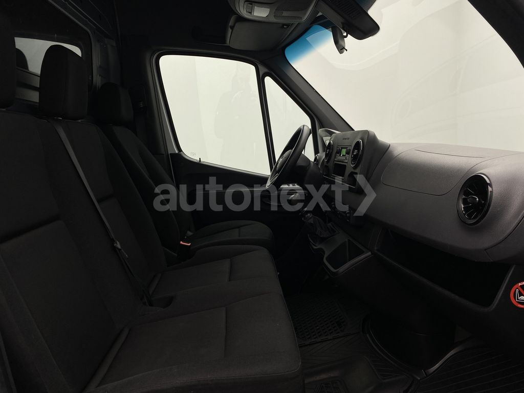 Mercedes-Benz Sprinter 2021