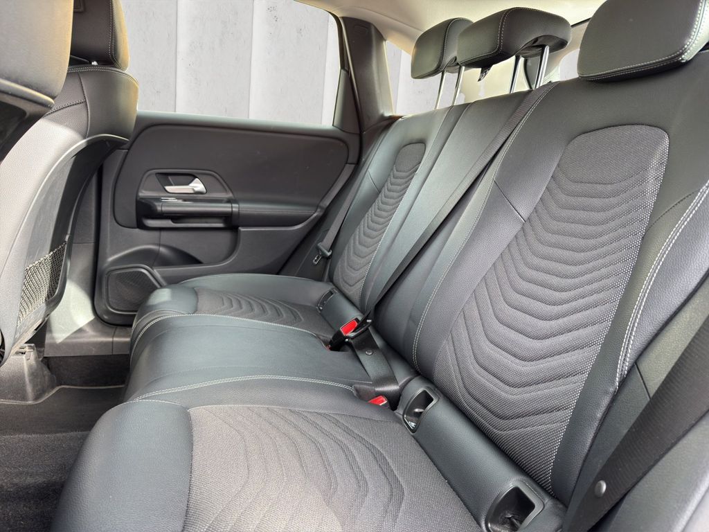 Mercedes-Benz B 250 2022