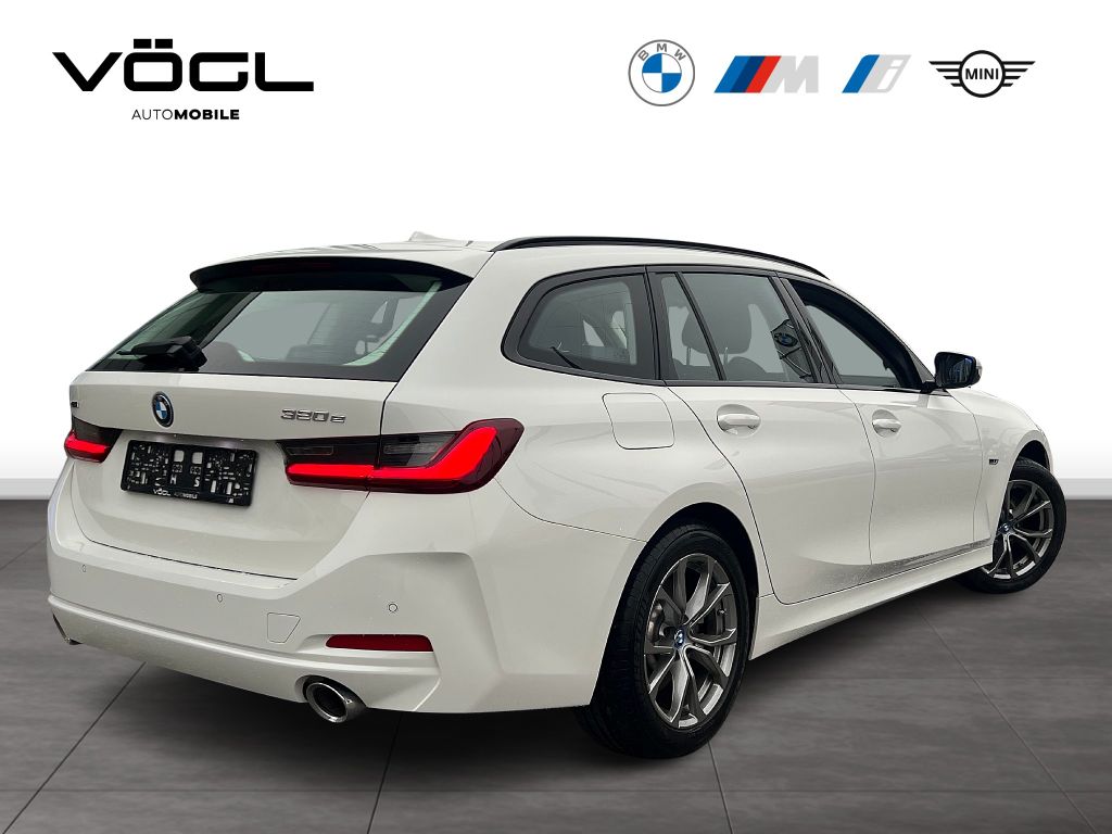 BMW 320 2022