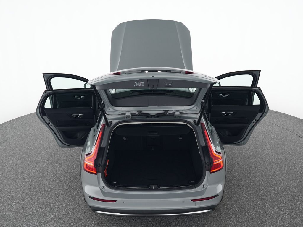 Volvo V60 Cross Country 2023