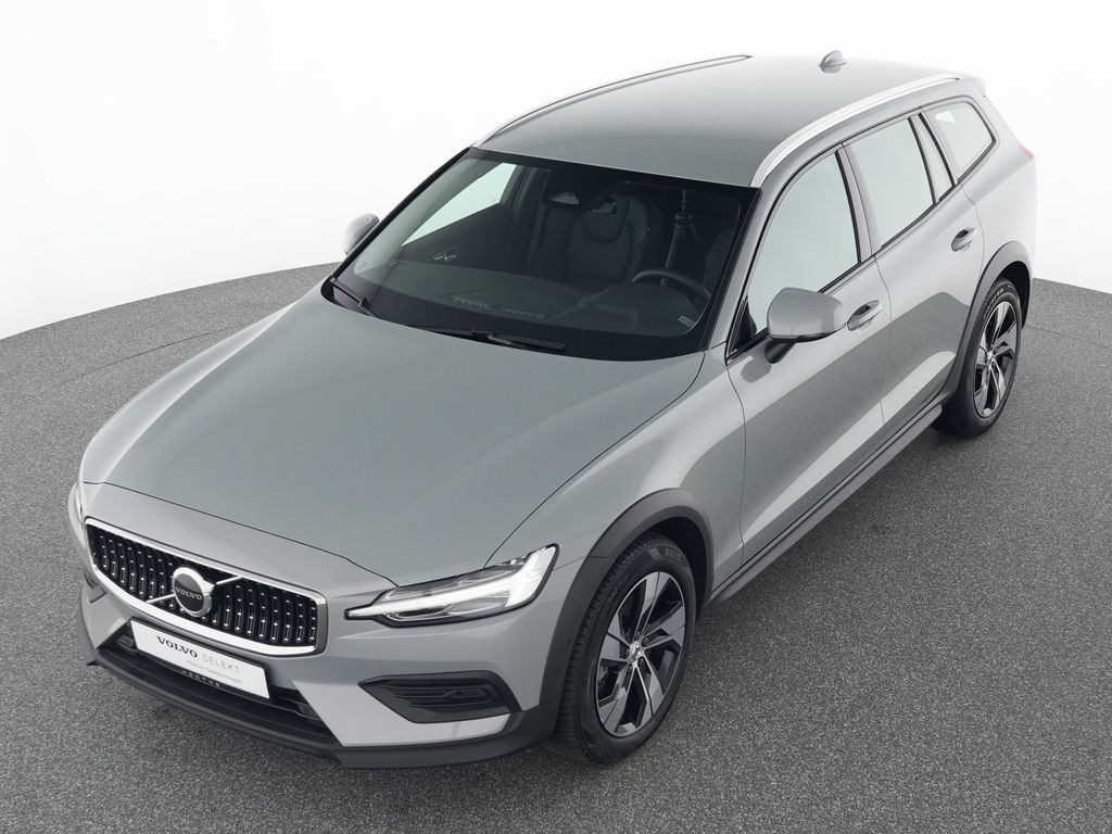 Volvo V60 Cross Country 2023