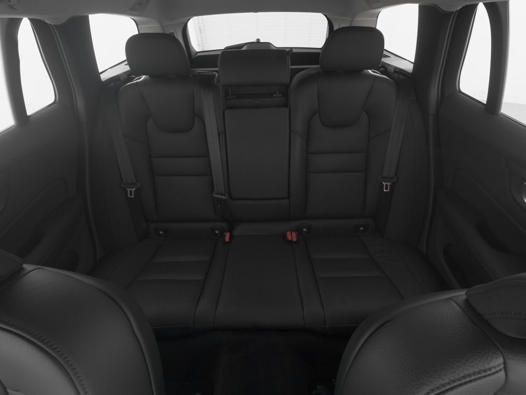 Volvo V60 Cross Country 2023