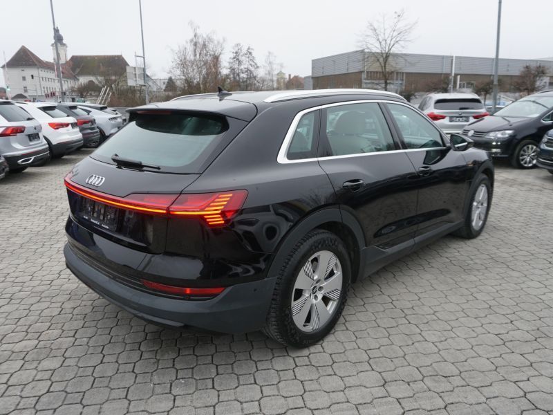 Audi e-tron 2021