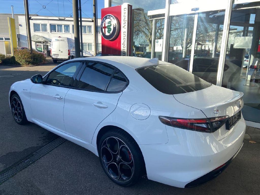 Alfa Romeo Giulia 2023