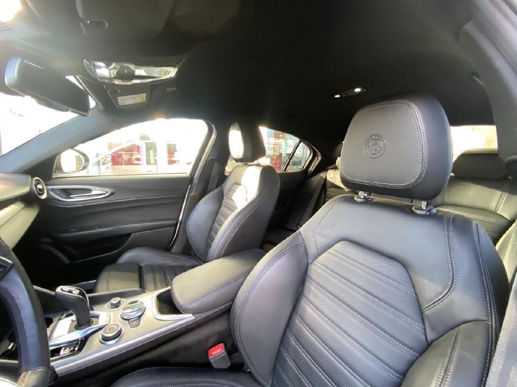 Alfa Romeo Giulia 2023