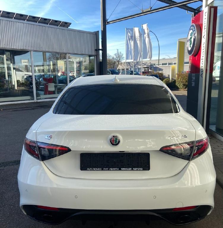 Alfa Romeo Giulia 2023