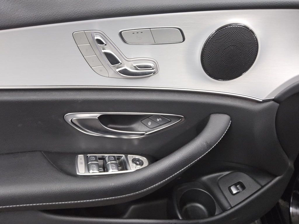 Mercedes-Benz E 220 2021