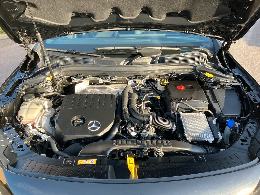 Mercedes-Benz GLA 200 2024