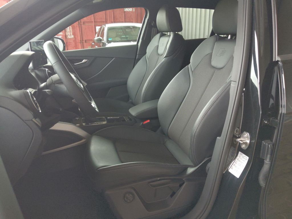 Audi SQ2 2024