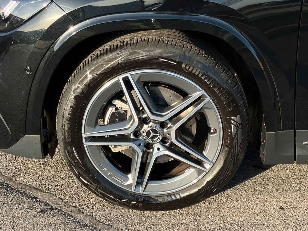 Mercedes-Benz GLA 200 2024