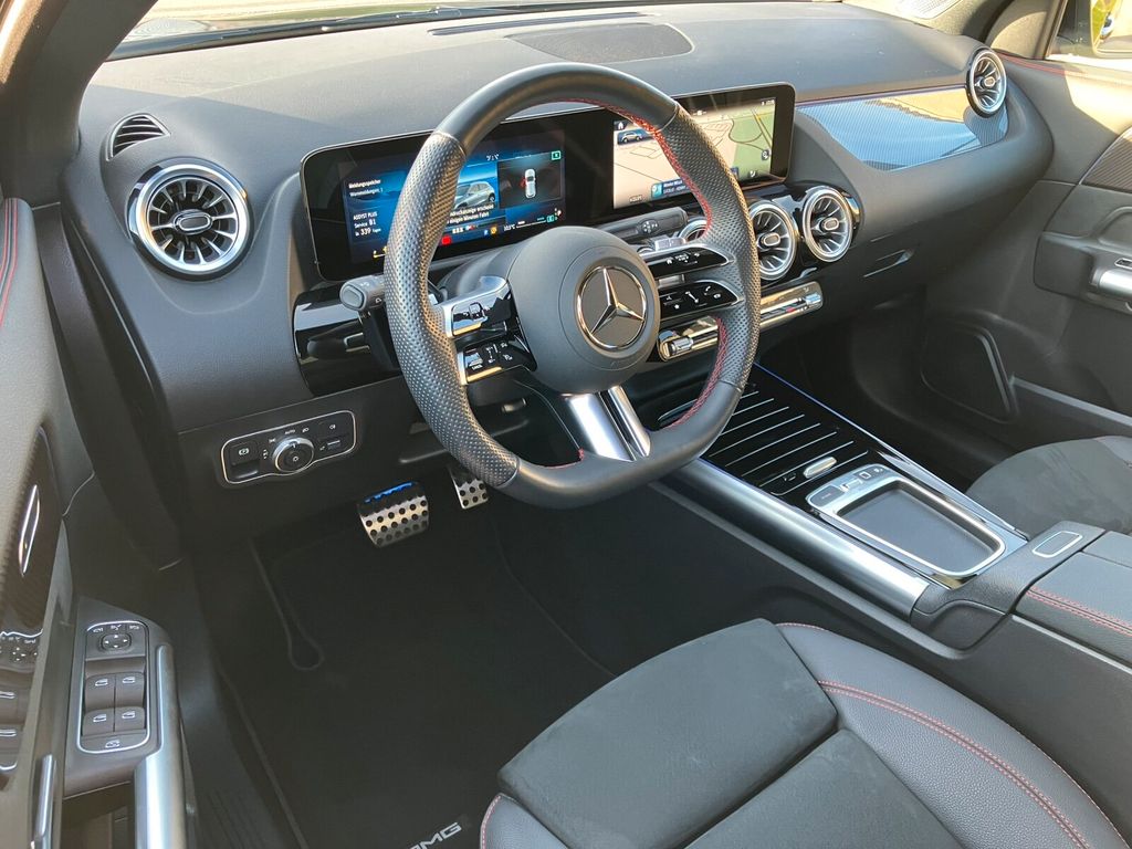 Mercedes-Benz GLA 200 2024