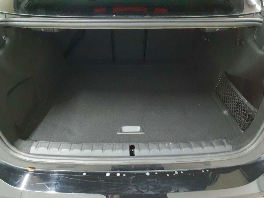 BMW 216 2023