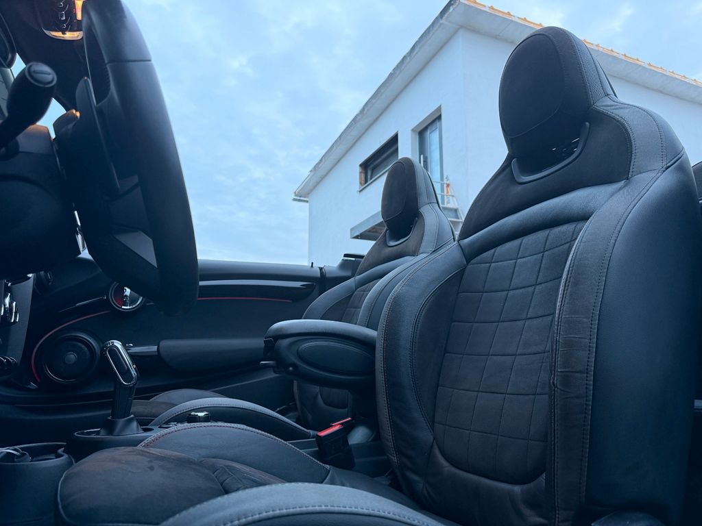 MINI John Cooper Works Cabrio 2023