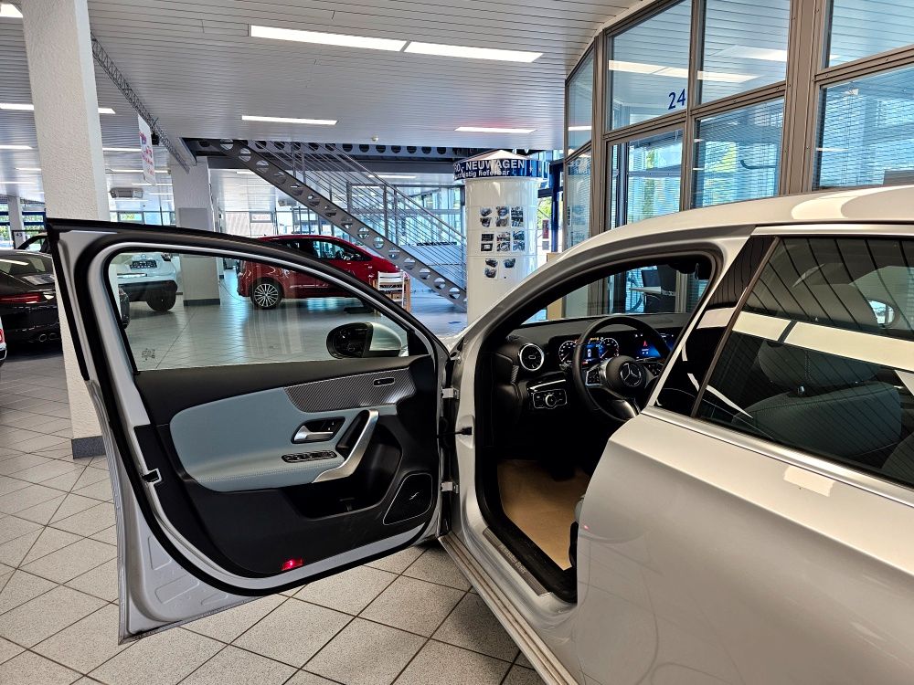 Mercedes-Benz A 200 2023