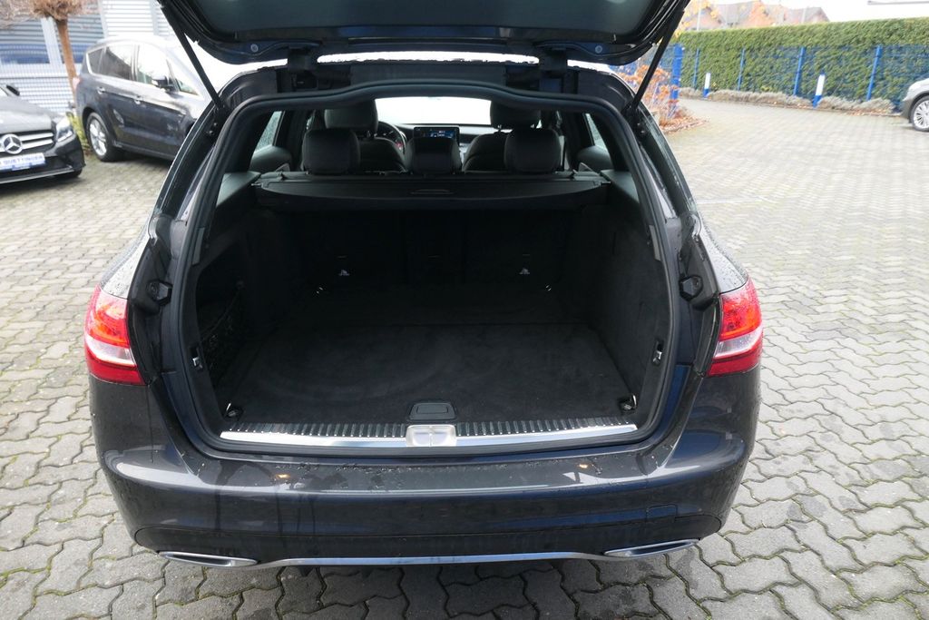 Mercedes-Benz C 200 2021