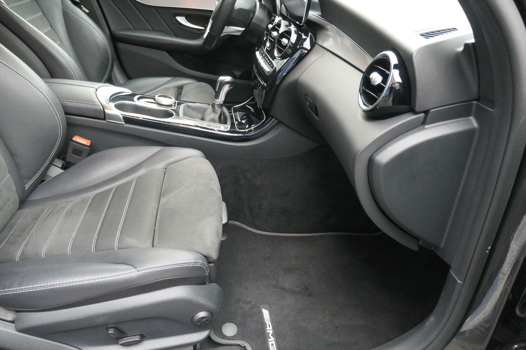 Mercedes-Benz C 200 2021