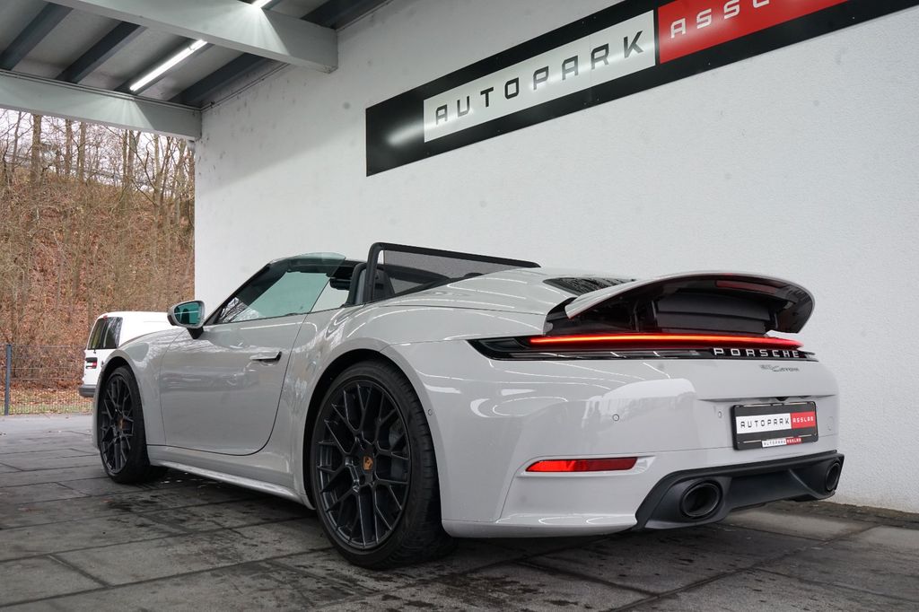 Porsche 992 2025