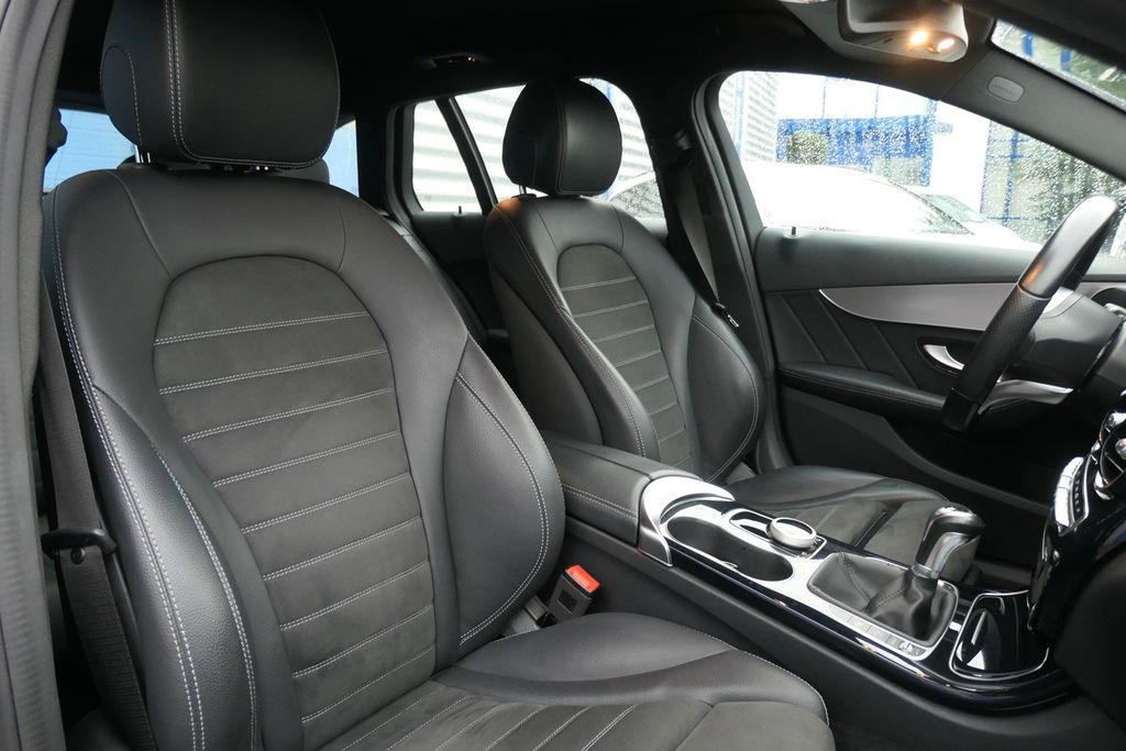 Mercedes-Benz C 200 2021