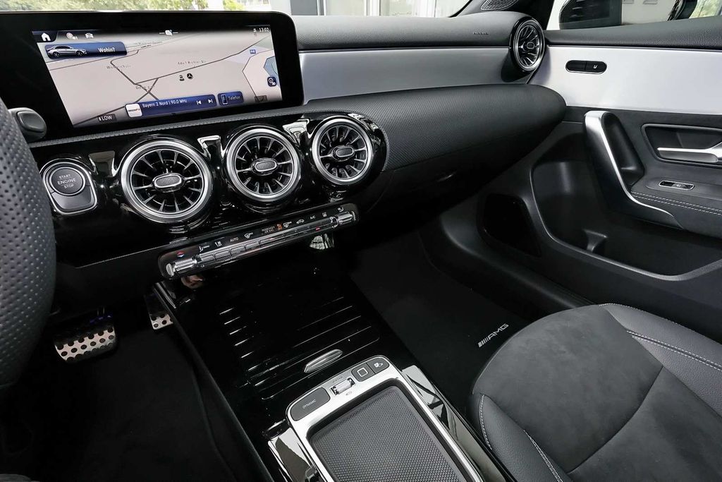Mercedes-Benz A 250 2025