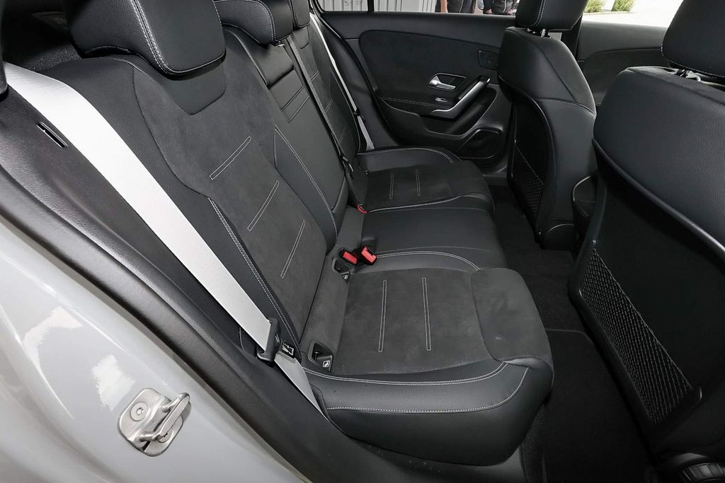 Mercedes-Benz A 250 2025